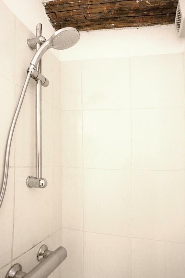 Gregbnb - T2 Cosy Et Design - Parking Inclus - Wifi - 15Min Gare Toulon Eksteriør bilde